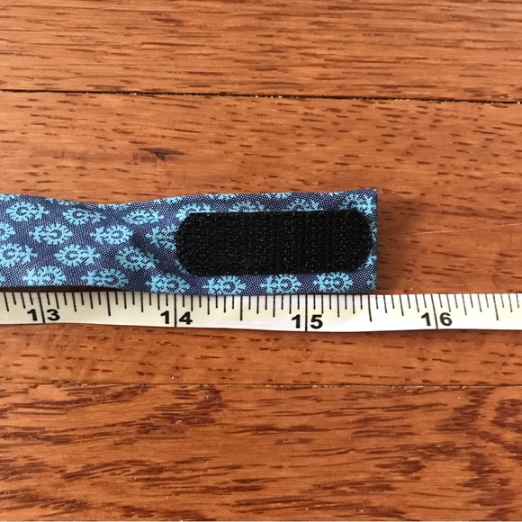 Boy’s Velcro Bowtie in Light Blue Print Pattern - Picture 6 of 7